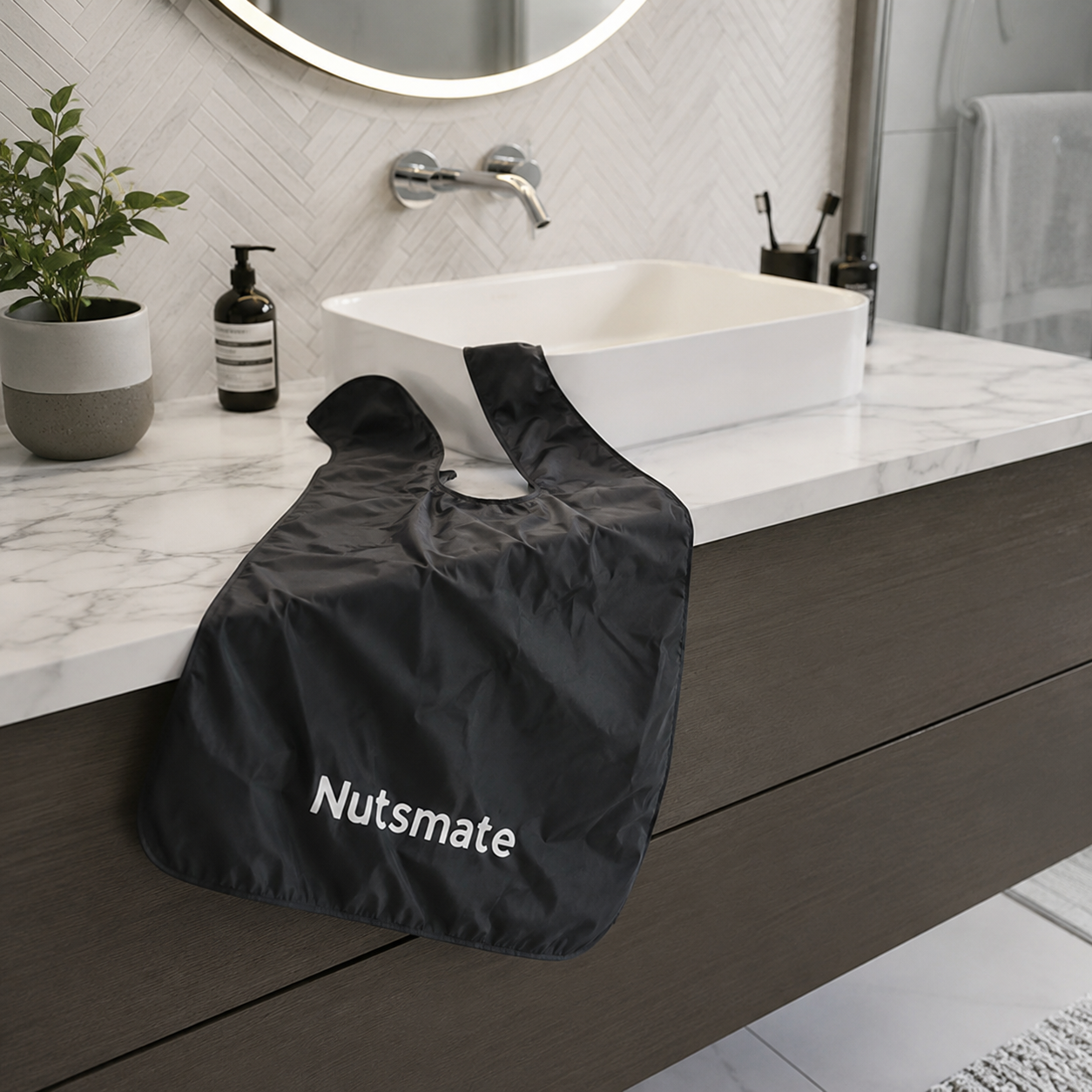 Nutsmate Beard Cape